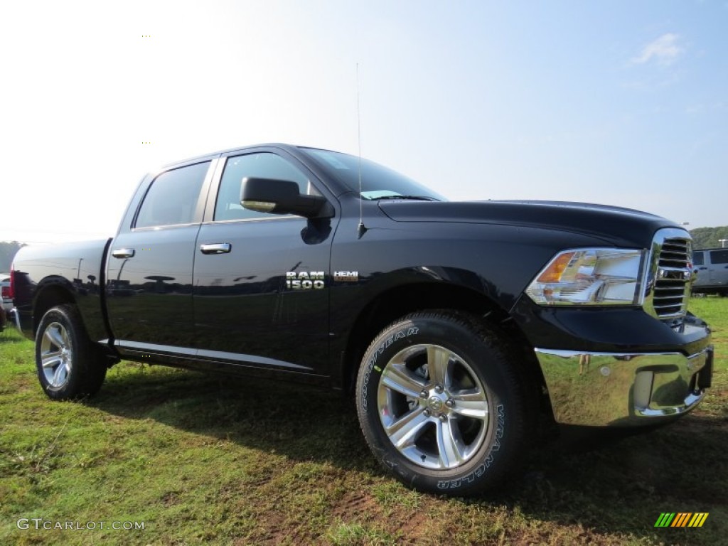 2014 1500 Big Horn Crew Cab - True Blue Pearl Coat / Black/Diesel Gray photo #4