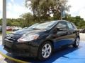 Tuxedo Black - Focus SE Hatchback Photo No. 1