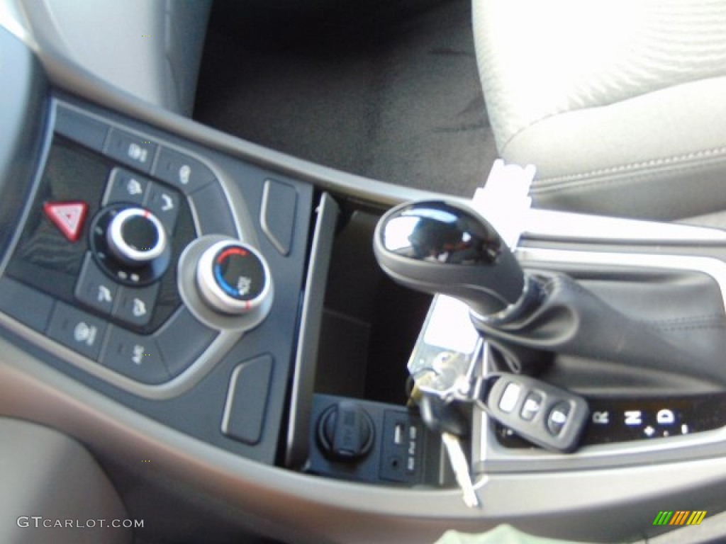 2015 Elantra SE Sedan - Shimmering Air Silver / Gray photo #13