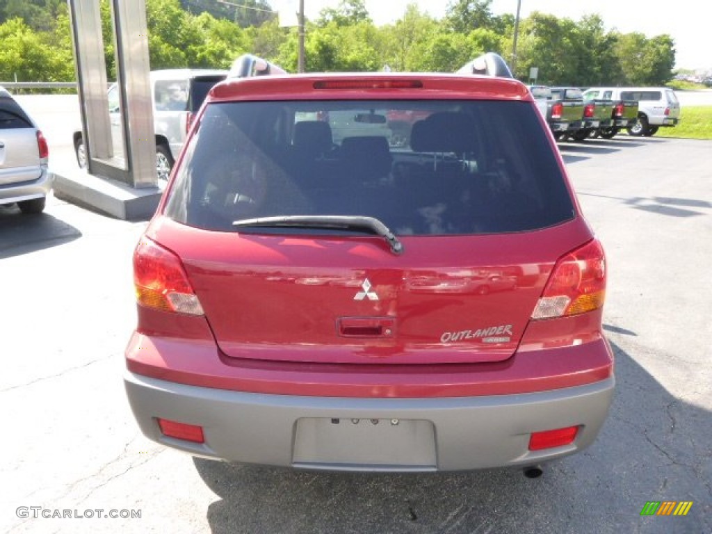 2003 Outlander LS 4WD - Phoenix Red / Charcoal photo #6
