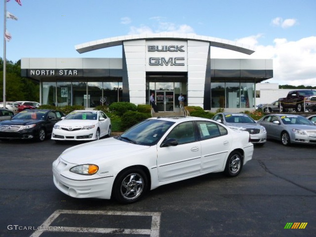 2003 Grand Am GT Sedan - Summit White / Dark Pewter photo #1