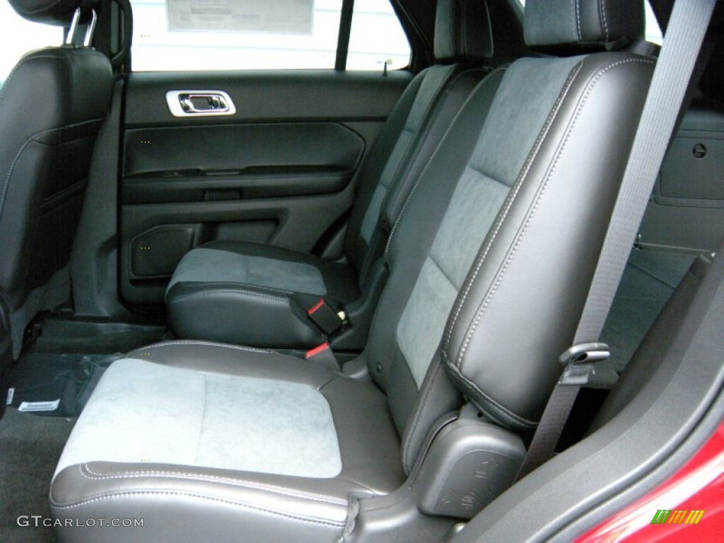 2015 Explorer XLT - Ruby Red / Charcoal Black photo #22
