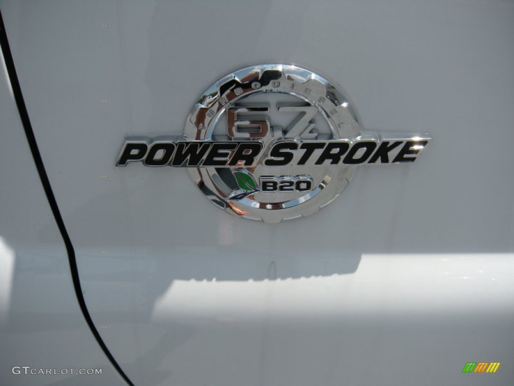 2015 Ford F250 Super Duty XL Crew Cab Marks and Logos Photos