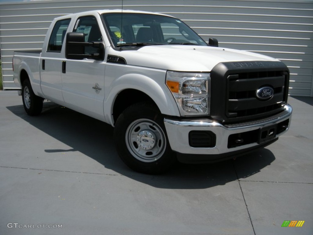 2015 F250 Super Duty XL Super Cab - Oxford White / Steel photo #2