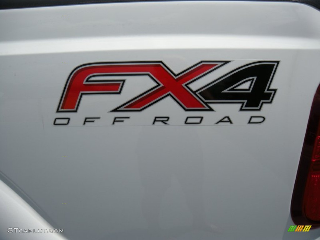 2015 F250 Super Duty XL Crew Cab 4x4 - Oxford White / Steel photo #17