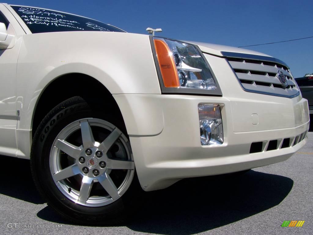 2007 SRX 4 V6 AWD - White Diamond / Cashmere photo #2