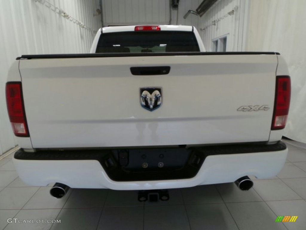 2012 Ram 1500 ST Crew Cab 4x4 - Bright White / Dark Slate Gray/Medium Graystone photo #5