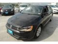 Black - Jetta SE Sedan Photo No. 5