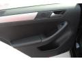 Black - Jetta SE Sedan Photo No. 10