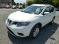 2014 Moonlight White Nissan Rogue SV AWD  photo #3