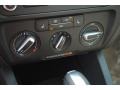 Black - Jetta SE Sedan Photo No. 22