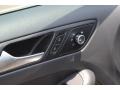 Black - Jetta SE Sedan Photo No. 15