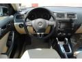 Black - Jetta SE Sedan Photo No. 12