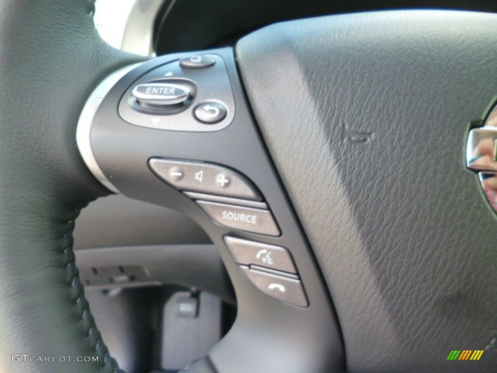 2014 Pathfinder SV AWD - Dark Slate / Charcoal photo #18