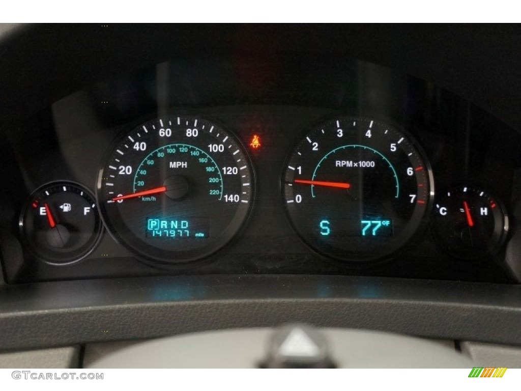 2005 Jeep Grand Cherokee Laredo 4x4 Gauges Photo #95788911