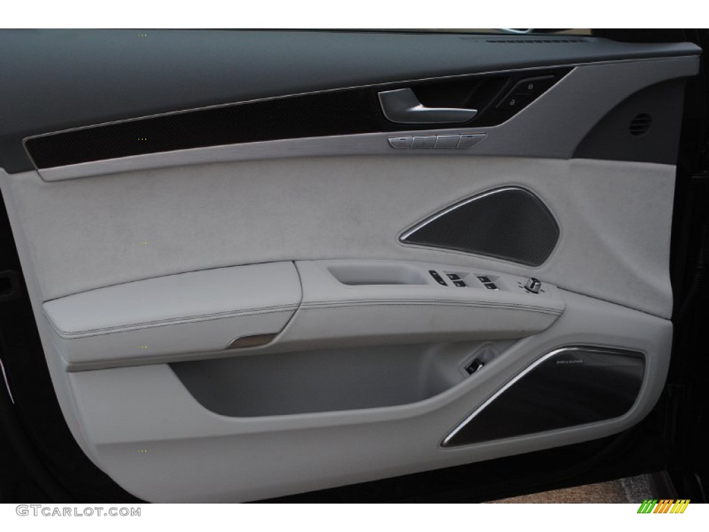 2015 Audi S8 quattro S Lunar Silver Valcona Door Panel Photo #95789817