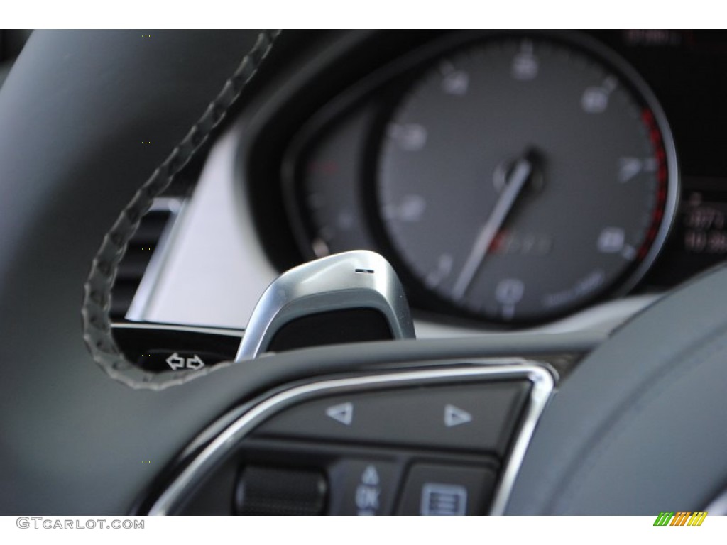 2015 Audi S8 quattro S Controls Photo #95790171