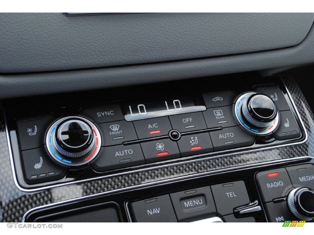 2015 Audi S8 quattro S Controls Photo #95790336