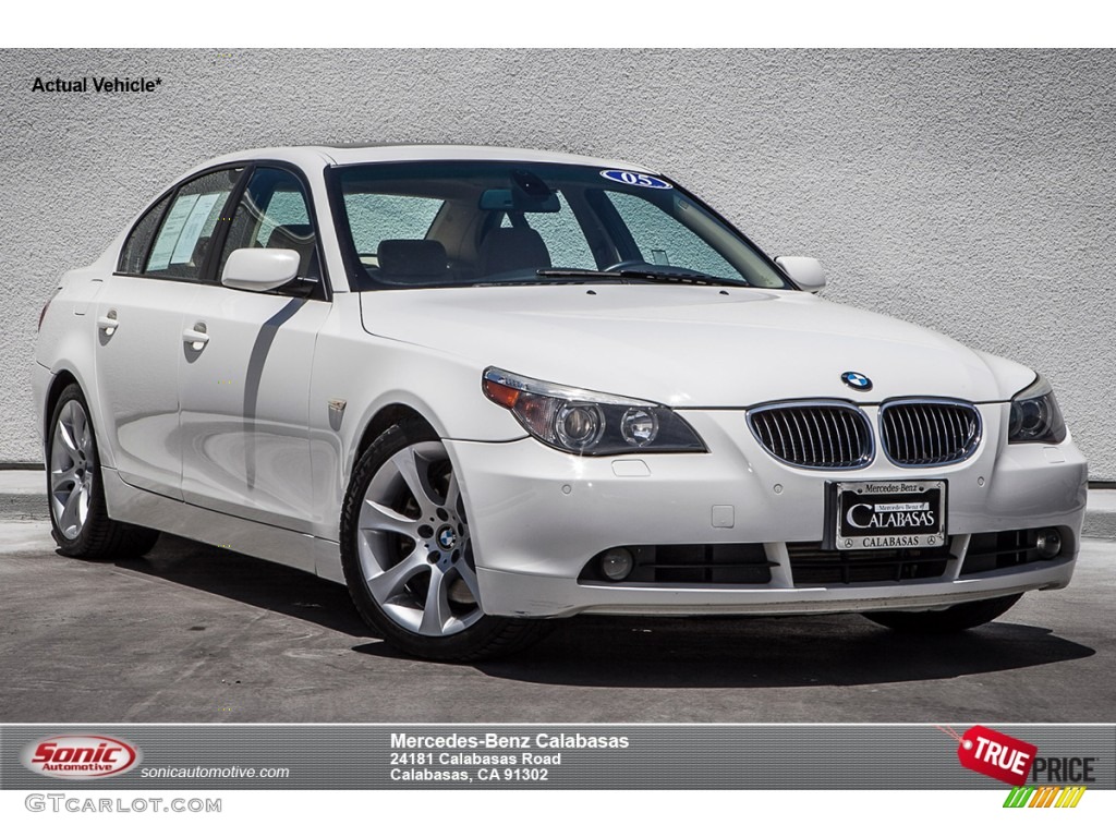 2005 5 Series 545i Sedan - Alpine White / Black photo #1