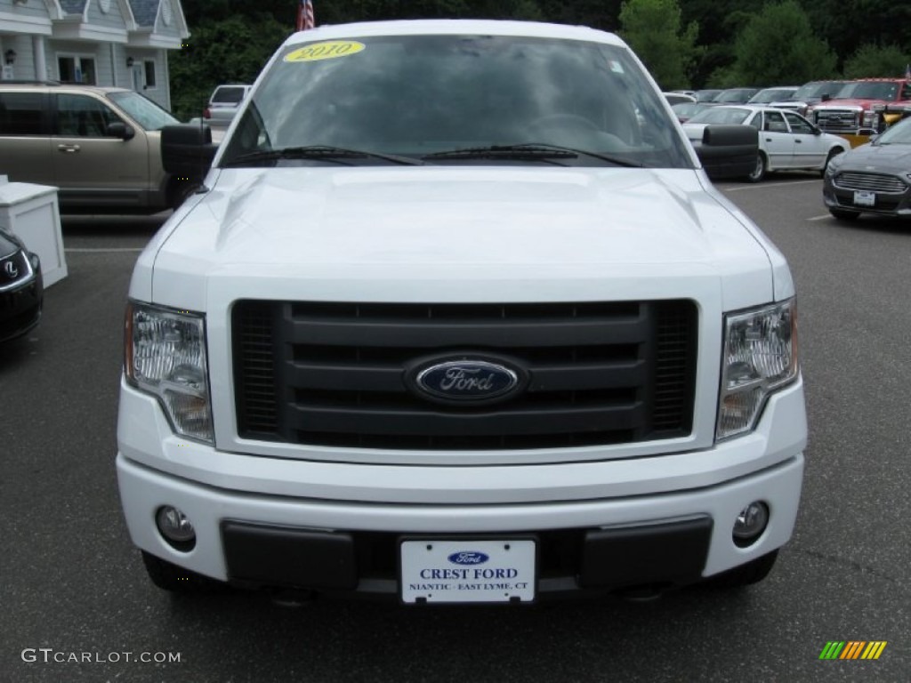 2010 F150 STX SuperCab 4x4 - Oxford White / Medium Stone photo #2