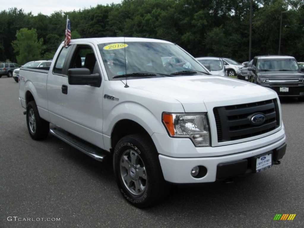 2010 F150 STX SuperCab 4x4 - Oxford White / Medium Stone photo #1