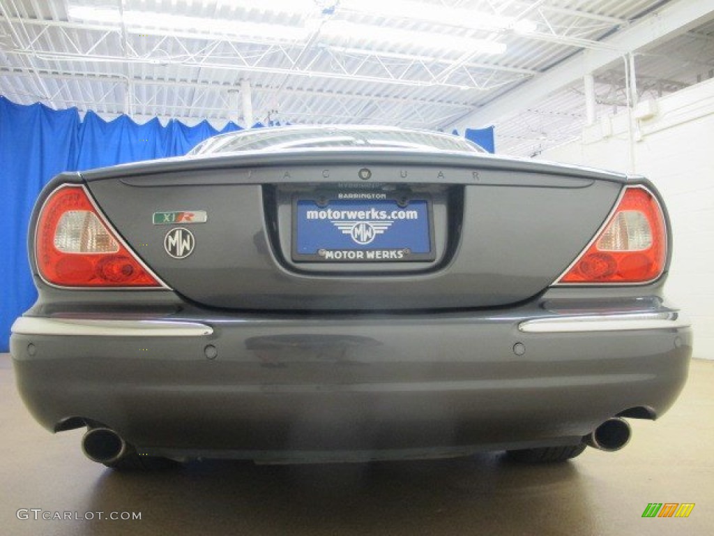 2004 XJ XJR - Dark Blue Grey Pearl Metallic / Charcoal photo #8
