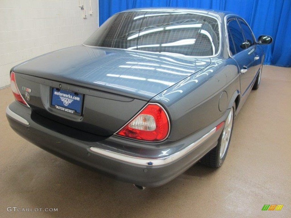 2004 XJ XJR - Dark Blue Grey Pearl Metallic / Charcoal photo #9