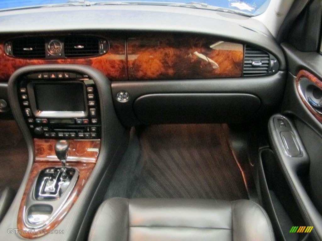 2004 Jaguar XJ XJR Charcoal Dashboard Photo #95798930