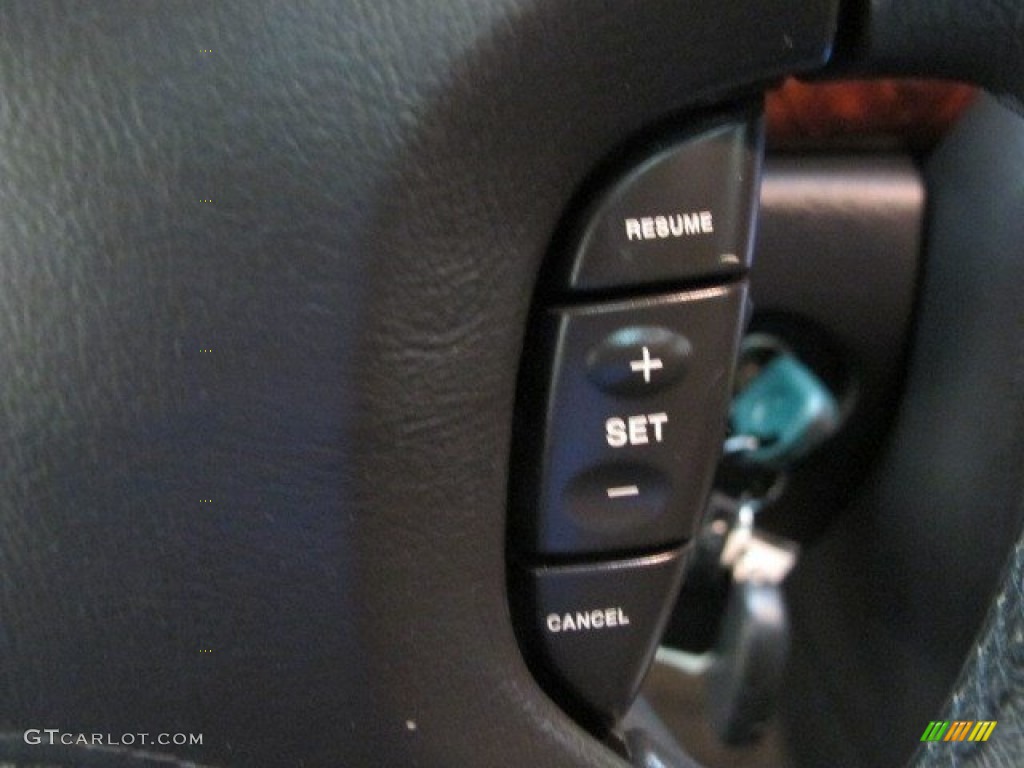 2004 Jaguar XJ XJR Controls Photo #95798997