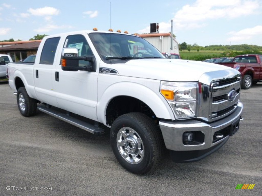 2015 F250 Super Duty XLT Crew Cab 4x4 - Oxford White / Steel photo #2