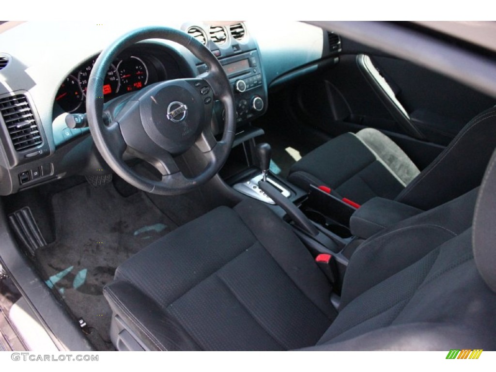 2010 Altima 2.5 S Coupe - Crimson Black / Charcoal photo #11