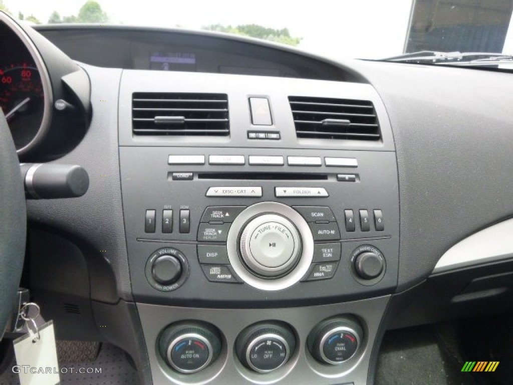 2010 Mazda MAZDA3 s Grand Touring 4 Door Controls Photos