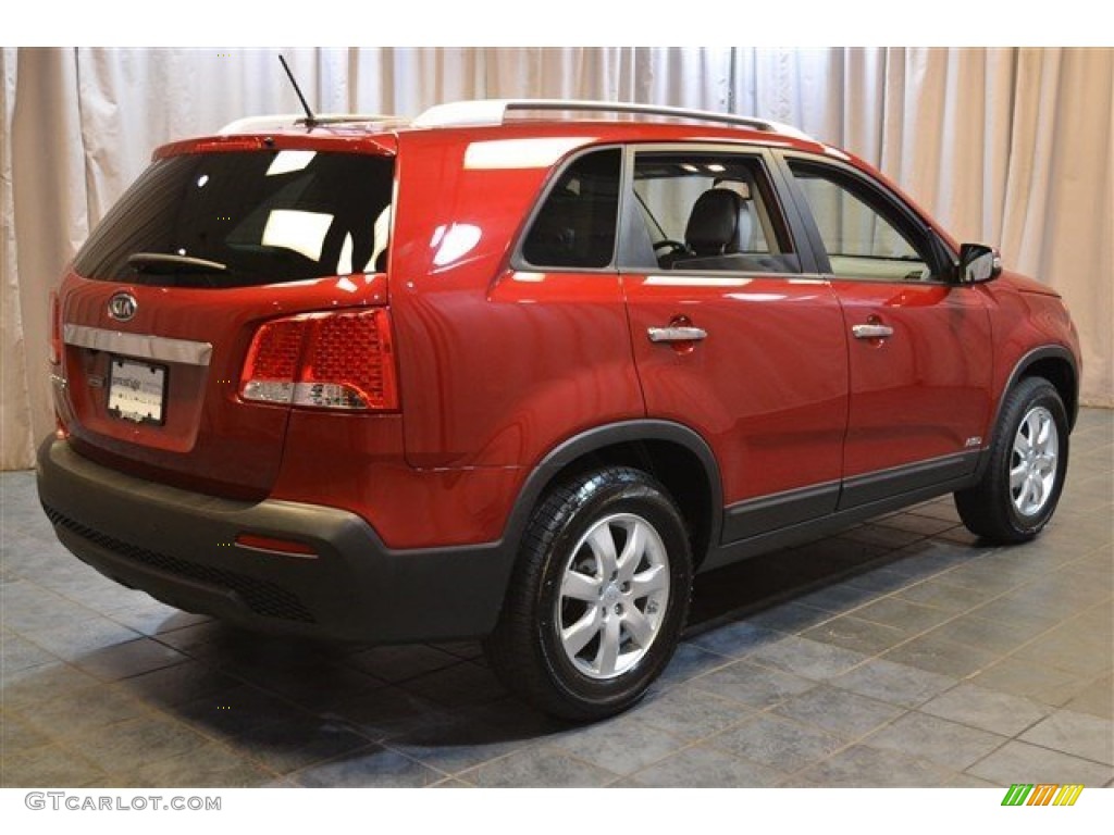 2011 Sorento LX AWD - Spicy Red / Gray photo #15