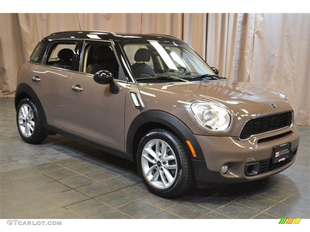 2011 Cooper S Countryman - Light Coffee / Carbon Black photo #4