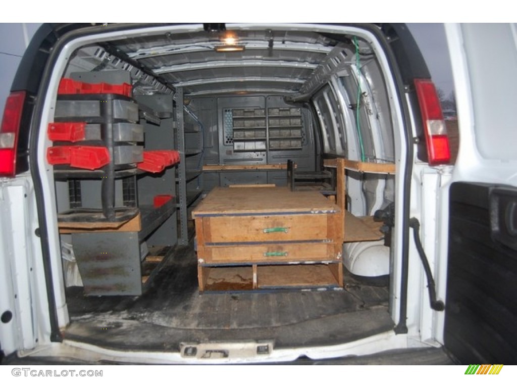 2010 Express 2500 Work Van - Summit White / Neutral photo #6