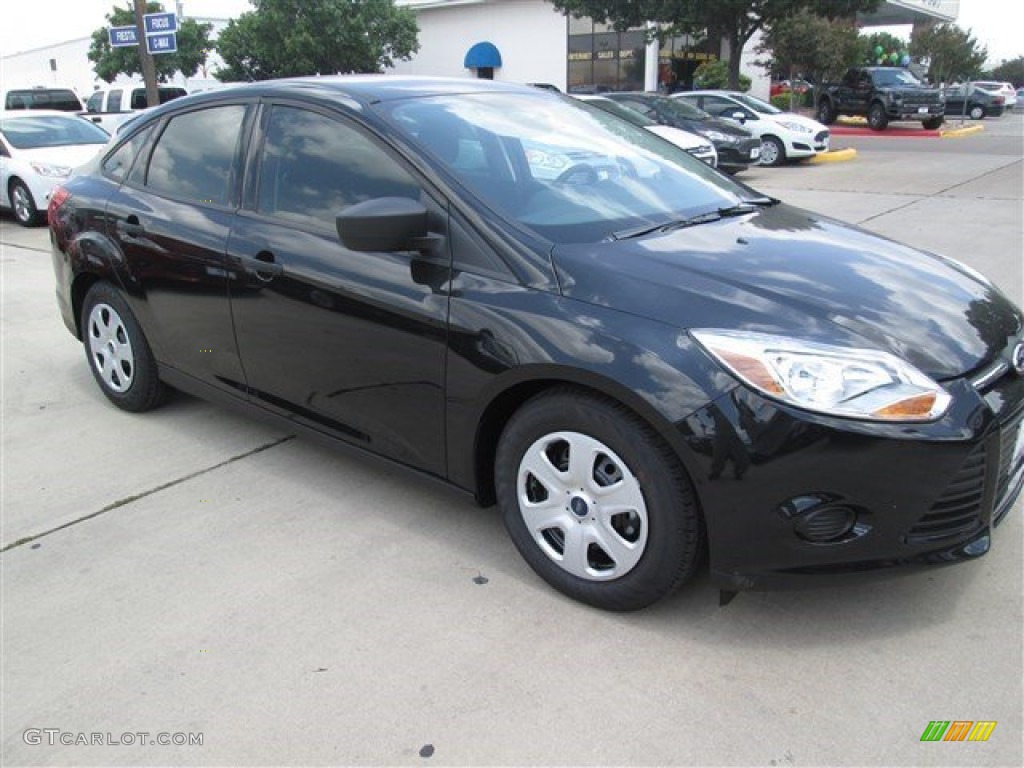 2014 Focus S Sedan - Tuxedo Black / Charcoal Black photo #1