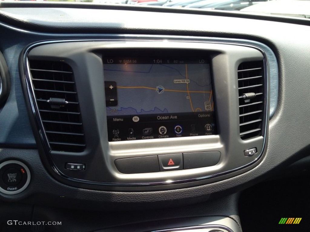 2015 Chrysler 200 S Navigation Photos