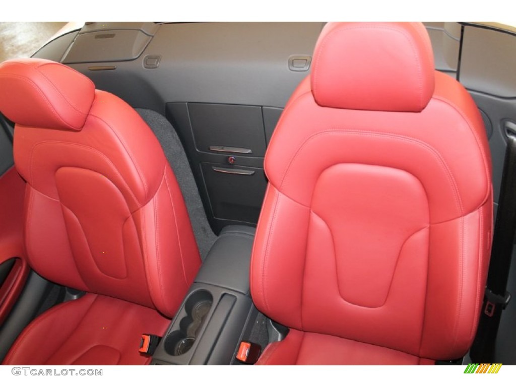 2015 R8 Spyder V8 - Ibis White / Red photo #10