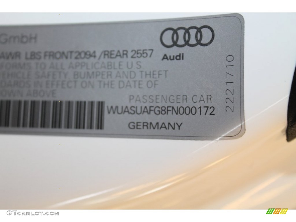 2015 R8 Spyder V8 - Ibis White / Red photo #36