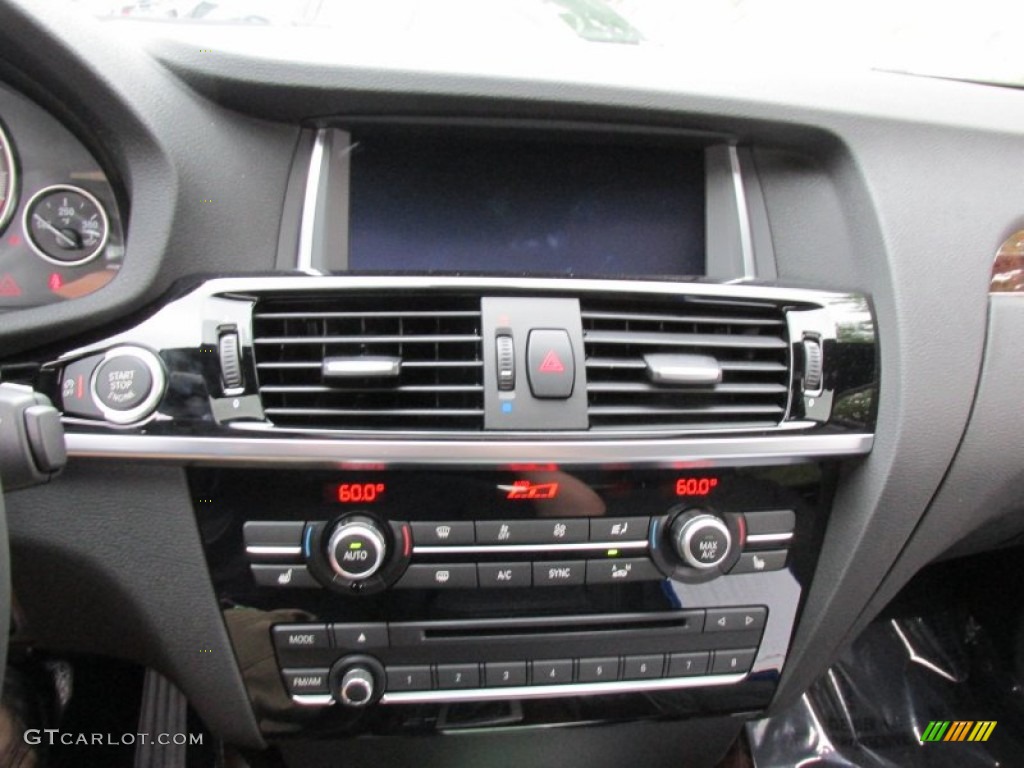 2015 BMW X4 xDrive28i Controls Photo #95838958