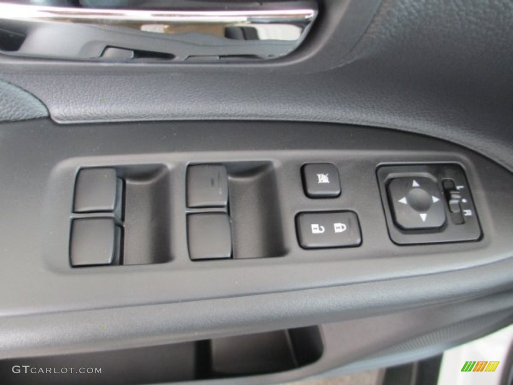 2015 Mitsubishi Outlander SE S-AWC Controls Photo #95845105