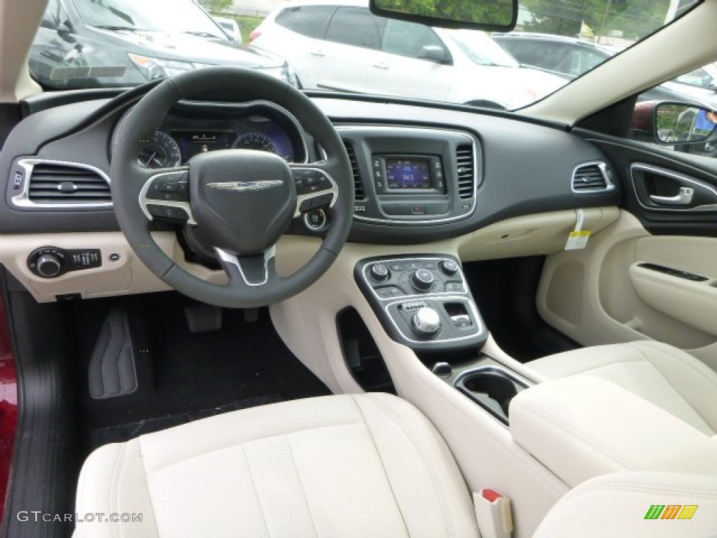 Black/Linen Interior 2015 Chrysler 200 Limited Photo #95847172