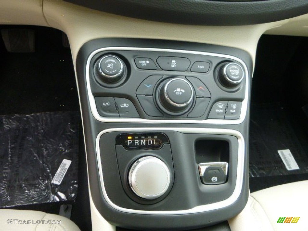 2015 Chrysler 200 Limited Controls Photo #95847307
