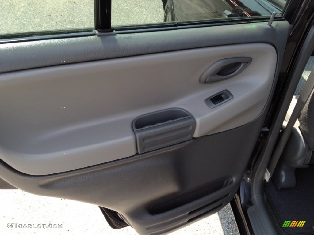2003 Tracker 4WD Hard Top - Black / Medium Gray photo #24