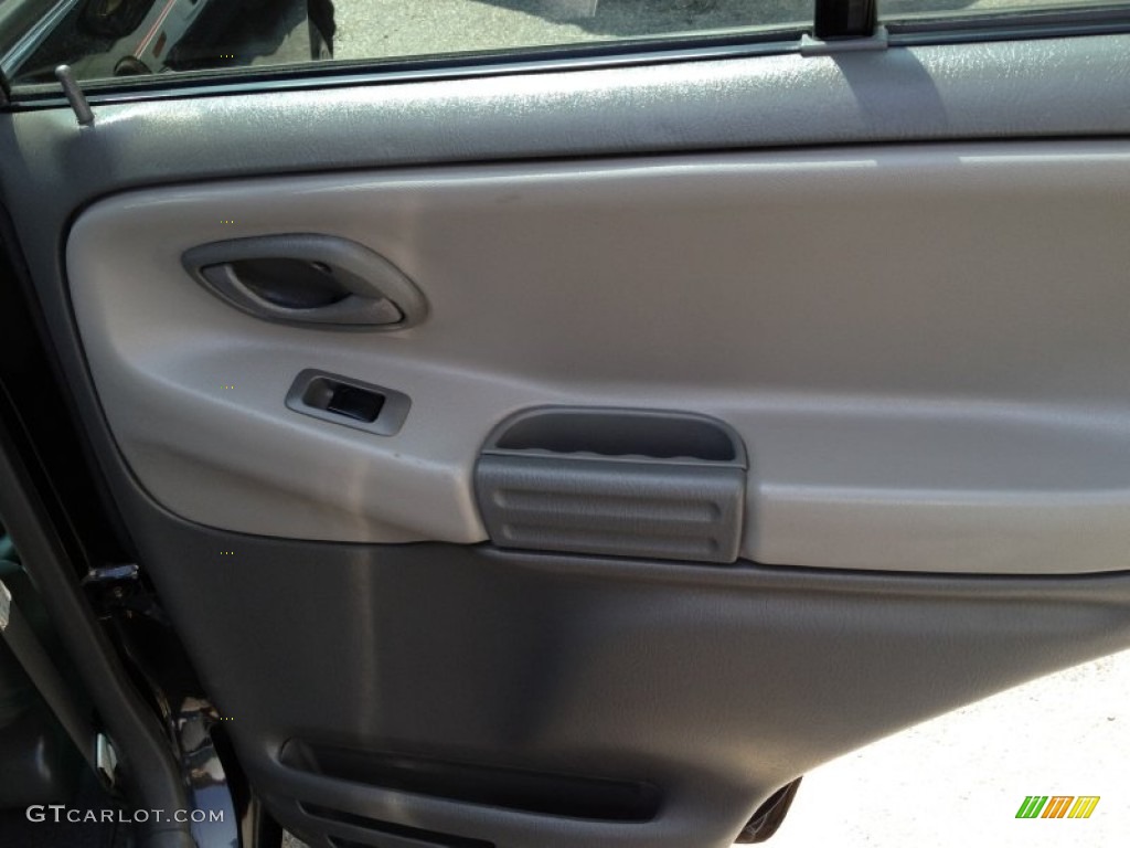 2003 Tracker 4WD Hard Top - Black / Medium Gray photo #30