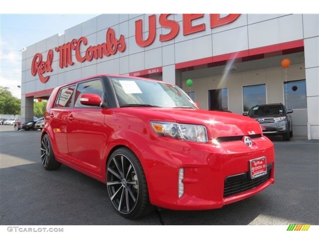 2014 xB  - Absolutely Red / Dark Gray photo #1