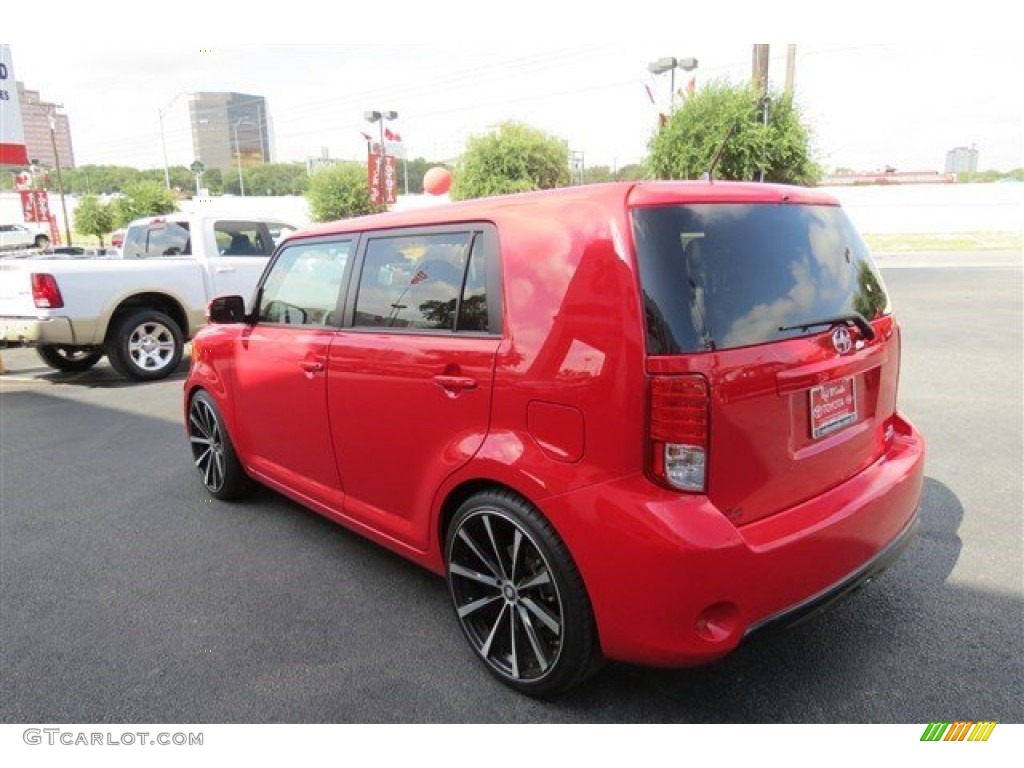 2014 xB  - Absolutely Red / Dark Gray photo #5