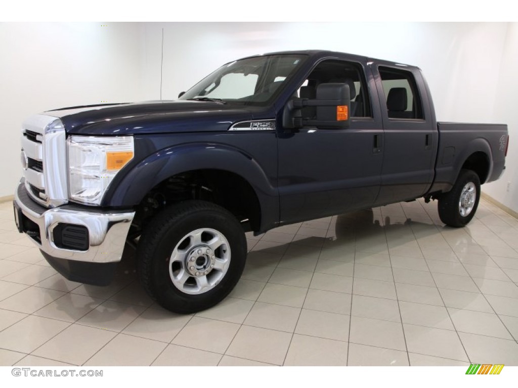 Blue Jeans Metallic 2014 Ford F250 Super Duty XLT Crew Cab 4x4 Exterior Photo #95854210