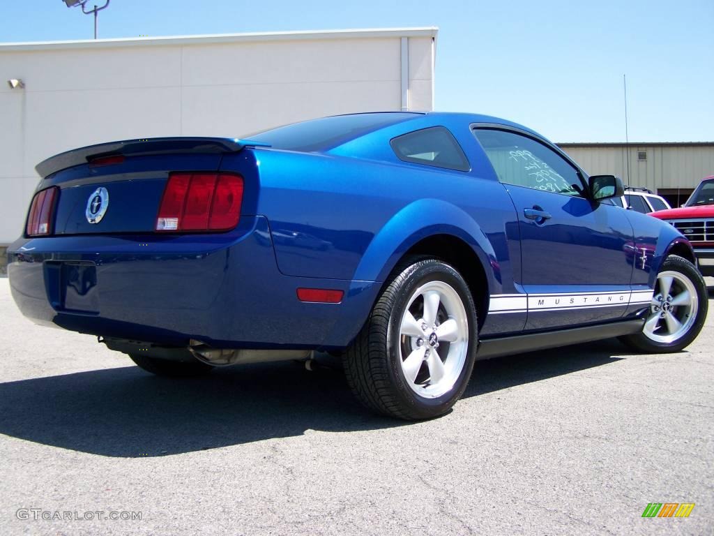 2007 Mustang V6 Premium Coupe - Vista Blue Metallic / Light Graphite photo #8