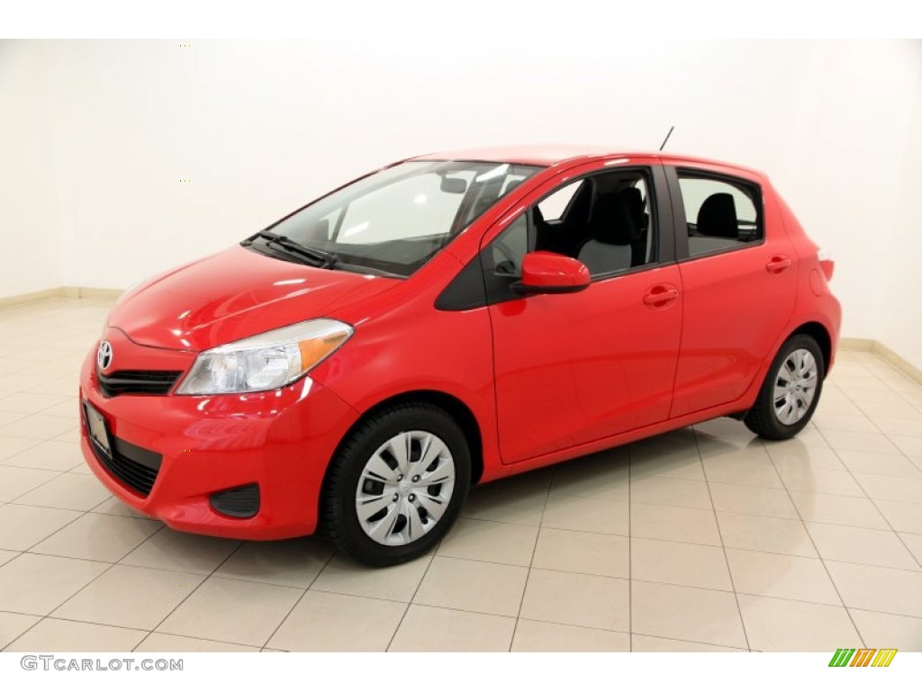 2013 Yaris LE 5 Door - Absolutely Red / Ash photo #3